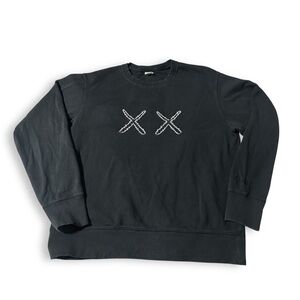 KAWS X Sesame Street UT Uniqlo Sweatshirt Faded Black Crewneck Sz Medium